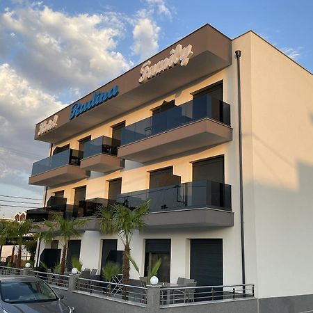 Radina Family Aparthotel Kallithea  Kültér fotó